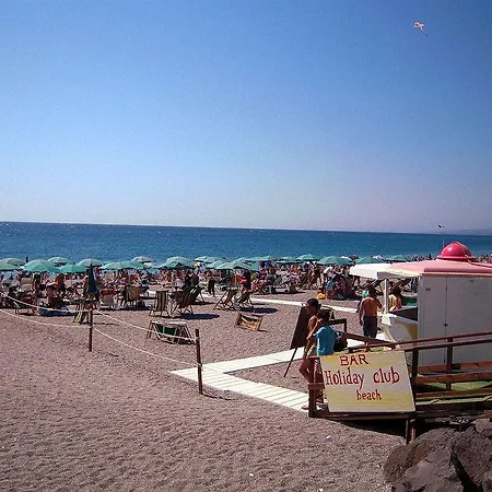 Club Naxos 3*