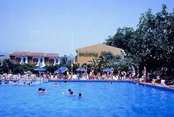 מלון דירות Club Naxos גיארדיני נאקסוס