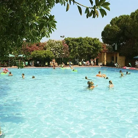 Club Naxos Lägenhetshotell Giardini Naxos
